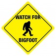 Watch-For-BigFoot-Crossing-Sign-Fantasy-Sasquatch-Yetti-Funny-Gag-Novelty-0